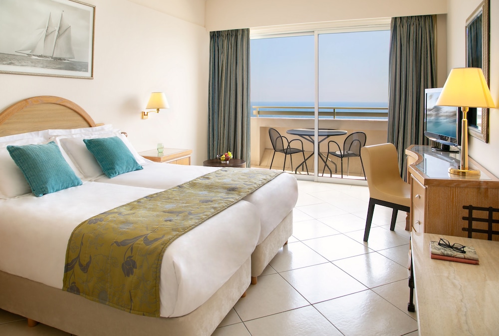 Superior Twin/Double Room Sea View - Photo 1