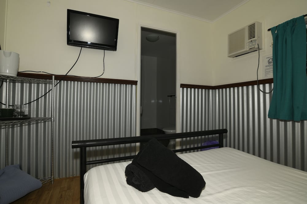 Standard Double Room, 1 Double Bed, Ensuite photo 3