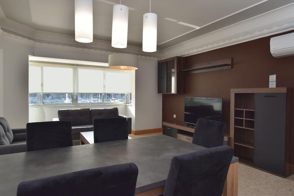 Apartment photo 3