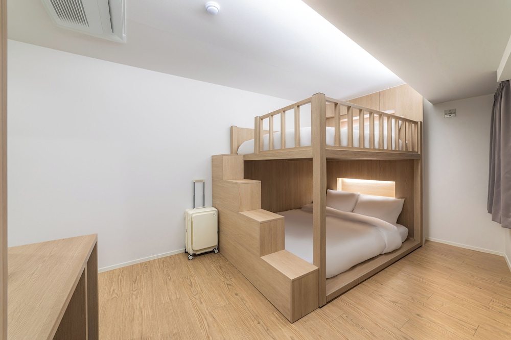 Family Twin Room