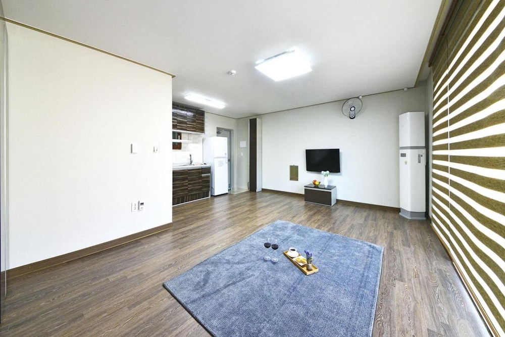 Basic Room, 1 Bedroom (B203(Ocean View)) - Photo 1