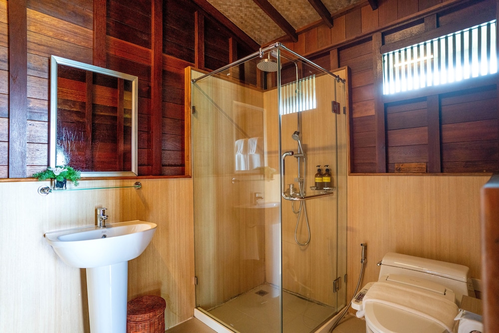 Honeymoon Suite photo 3
