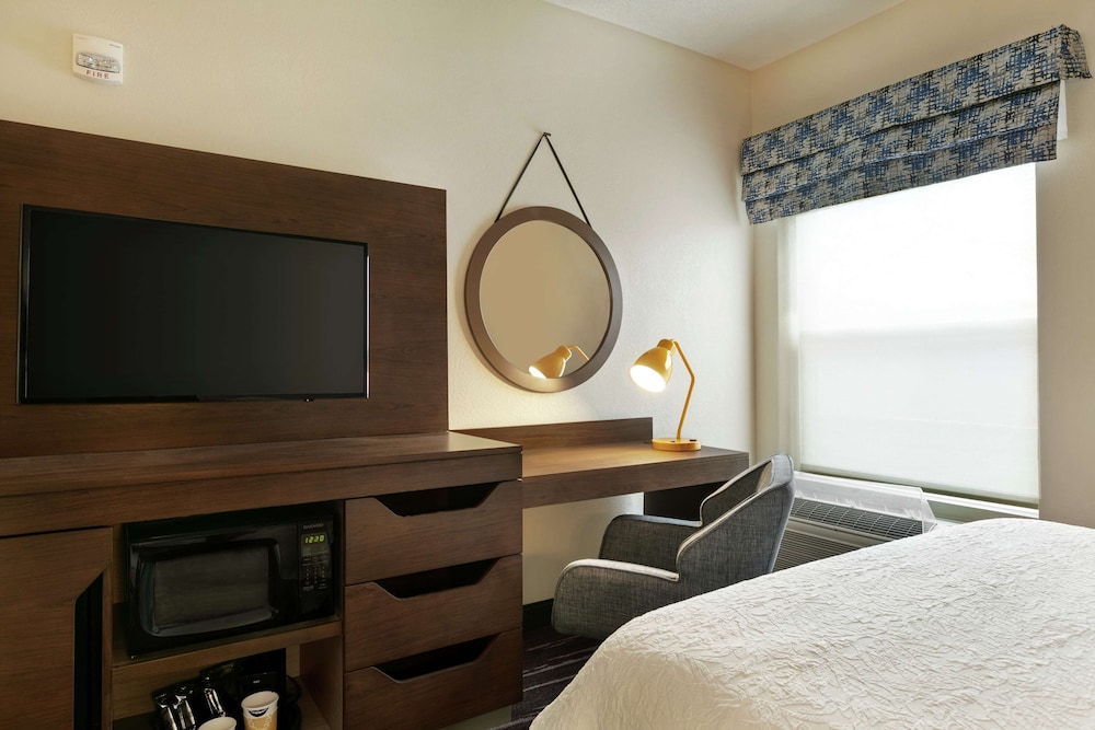 Room, 2 Queen Beds, Accessible, Non Smoking - Photo 1