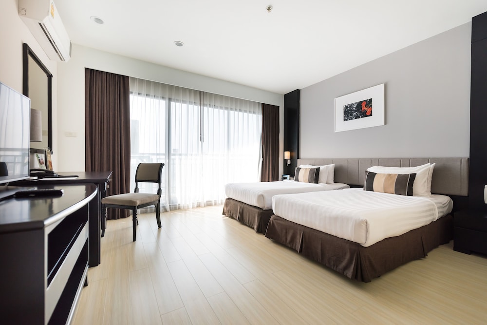 Deluxe Room, 1 Bedroom photo 2