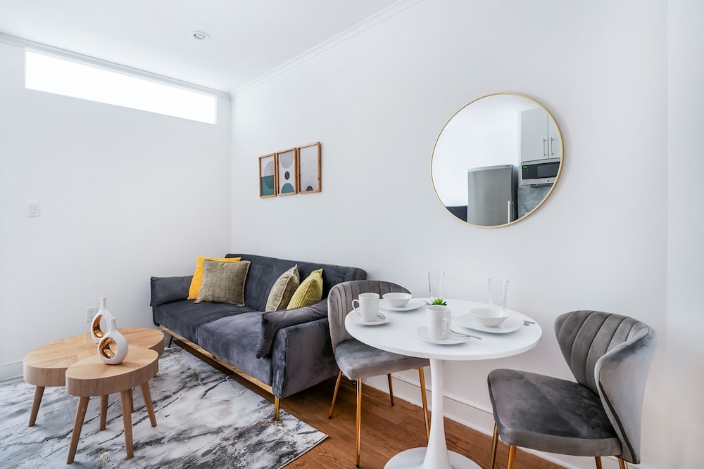 Apartment photo 2