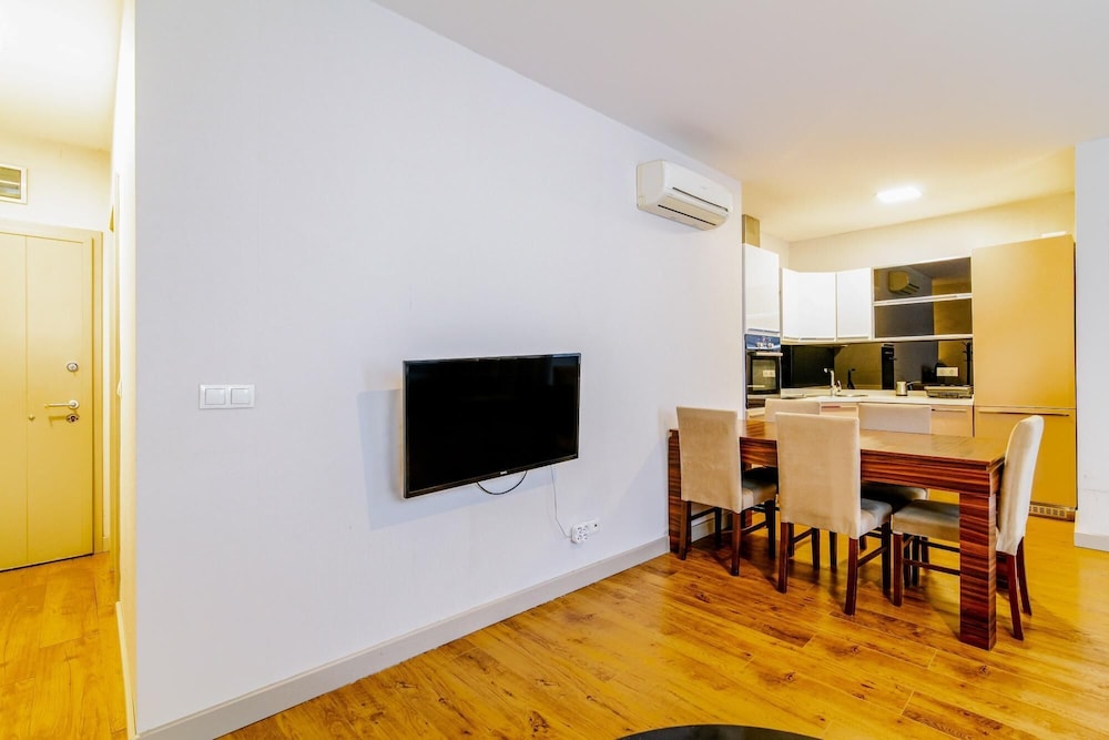 Apartment photo 3
