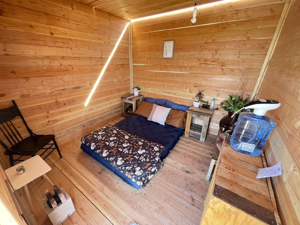 Standard Studio, 1 Bedroom, Non Smoking, Mountain View photo 1