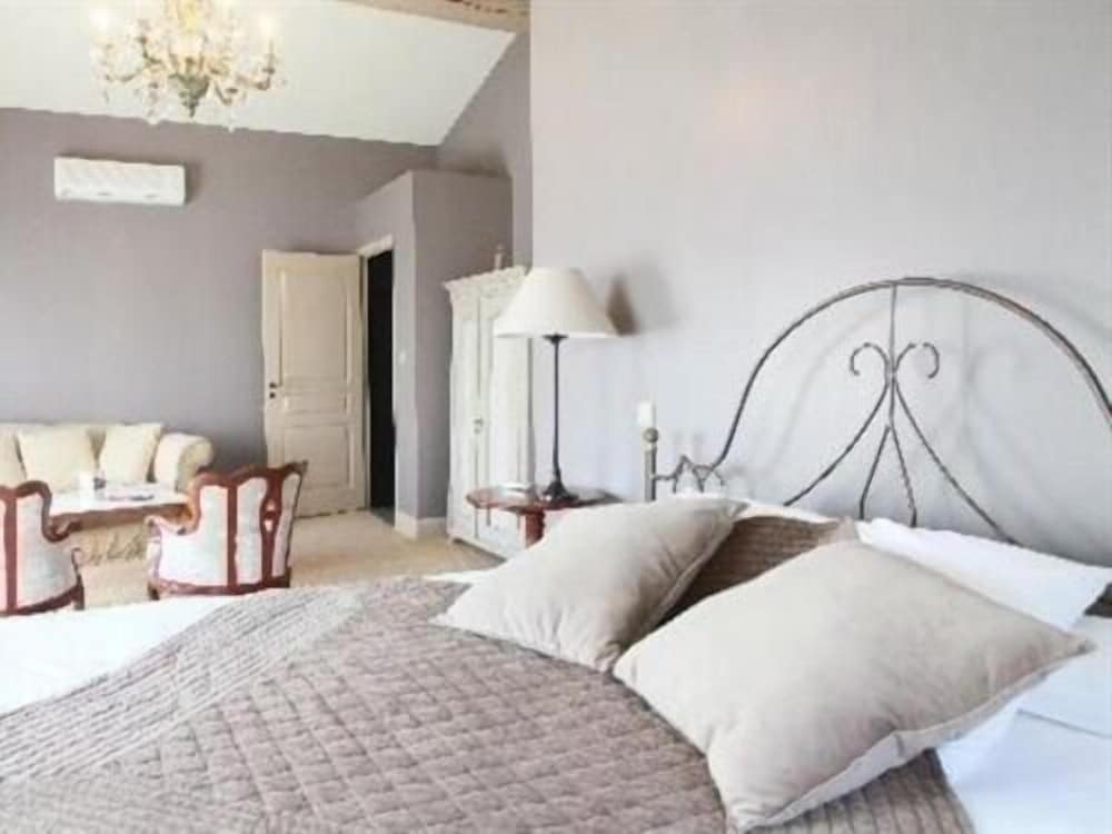 Standard Quadruple Room, Private Bathroom, Pool View photo 3