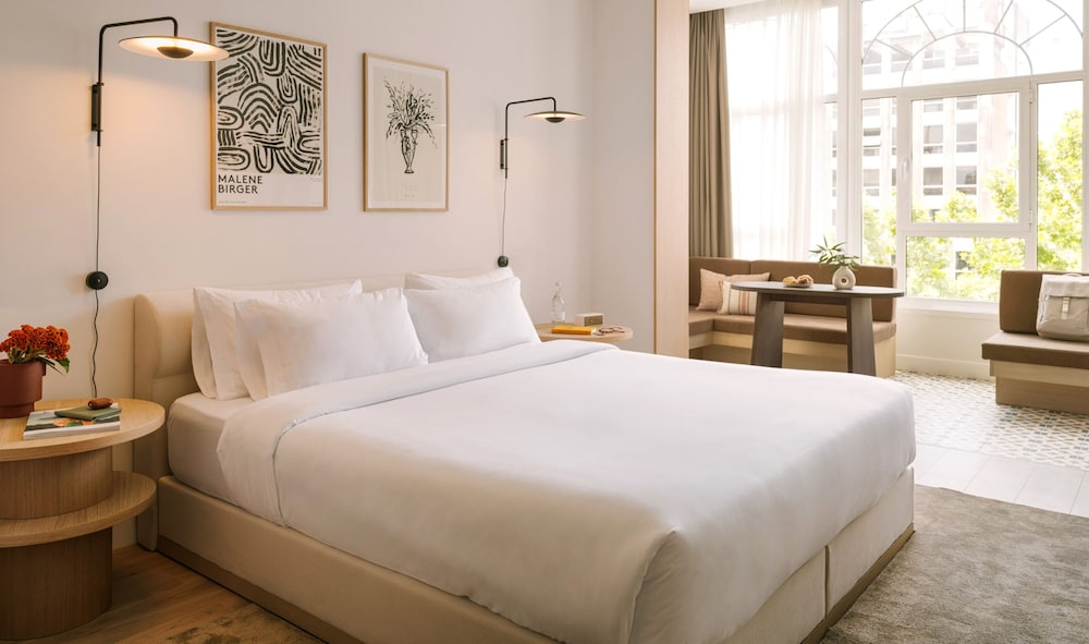 Superior Suite, 1 King Bed