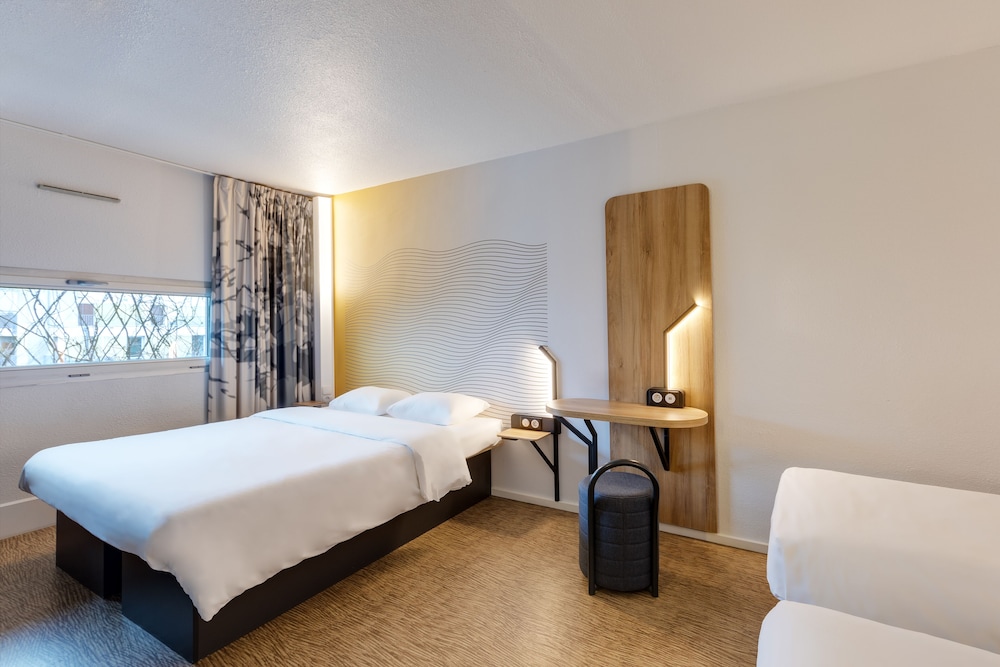 Quadruple Room, Non Smoking - Photo 4
