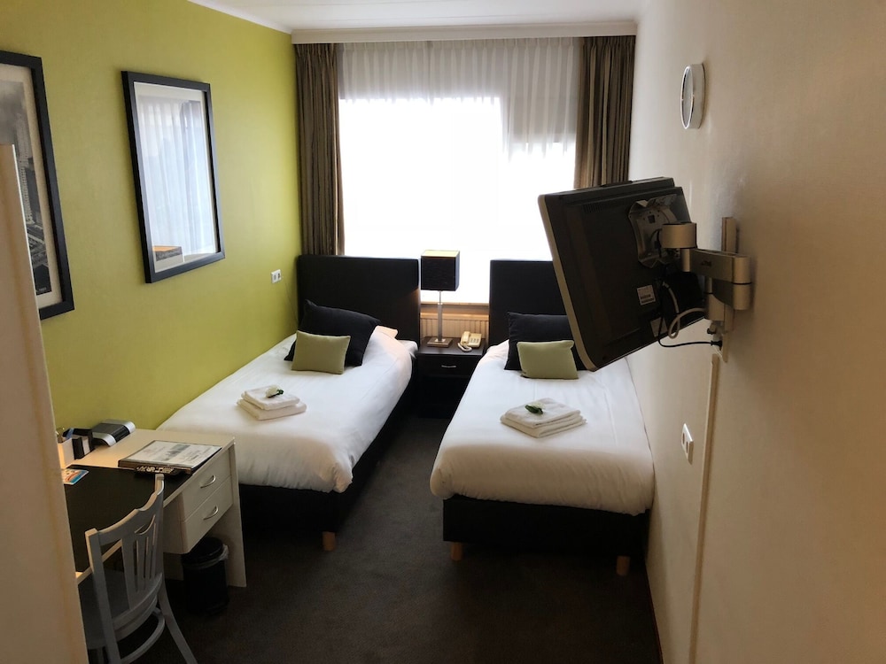 Standard Twin Room, 2 Twin Beds photo 1