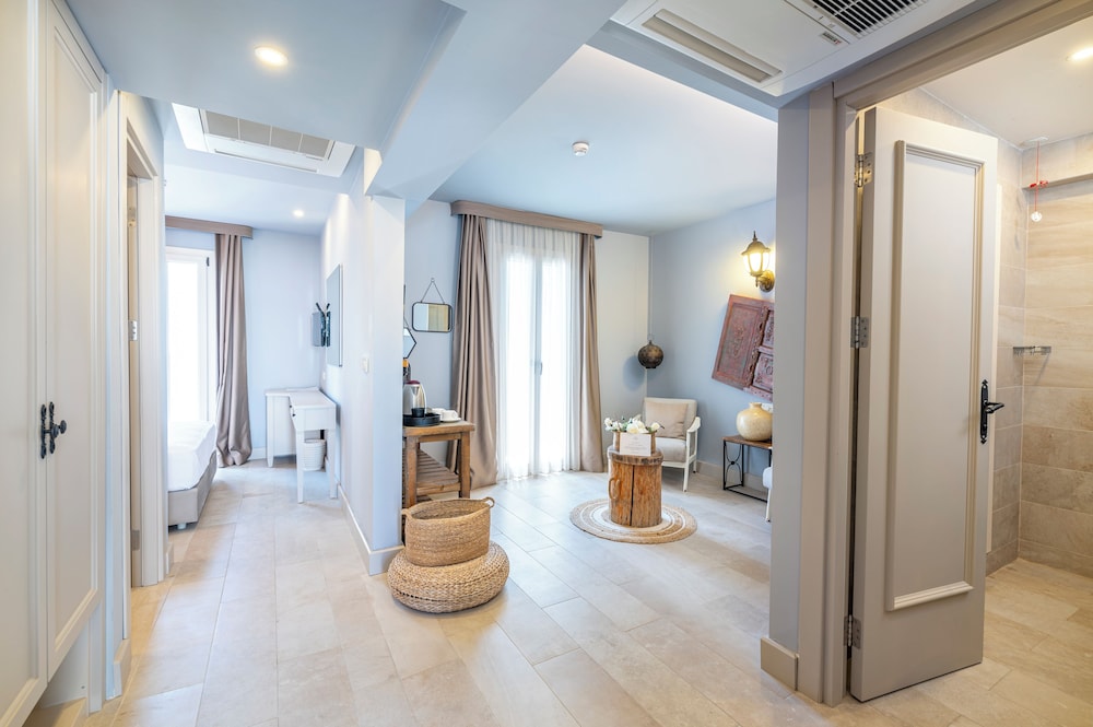 Deluxe Room, Garden View