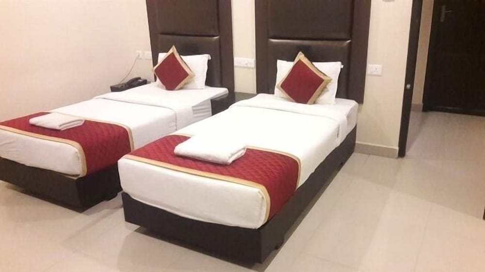 Double Room - Photo 2