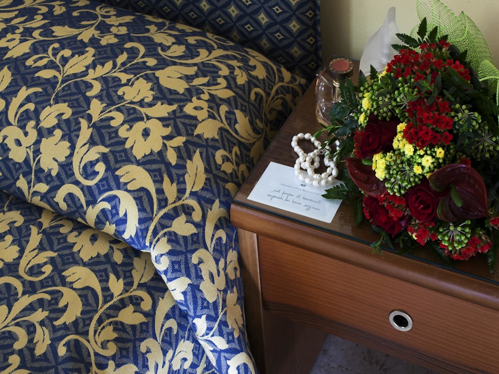 Standard Triple Room - Photo 4