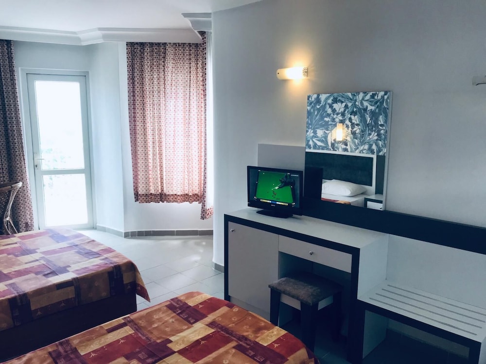 Single Room, Partial Sea View