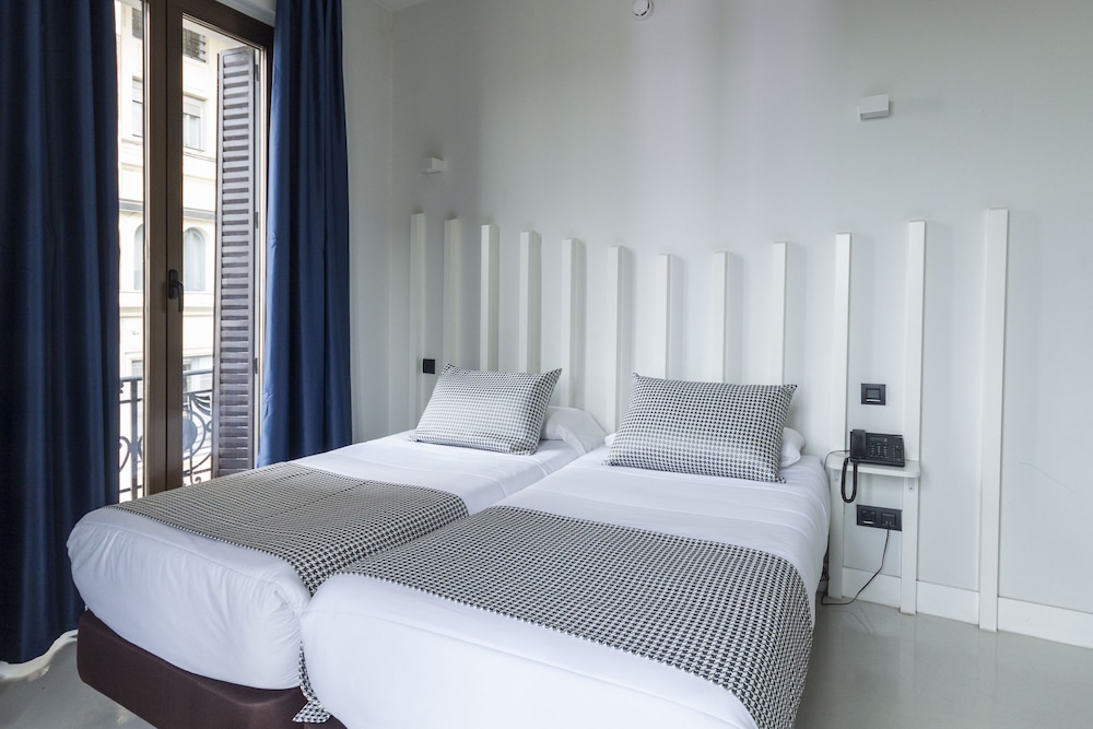 Double Room, 2 Twin Beds photo 3
