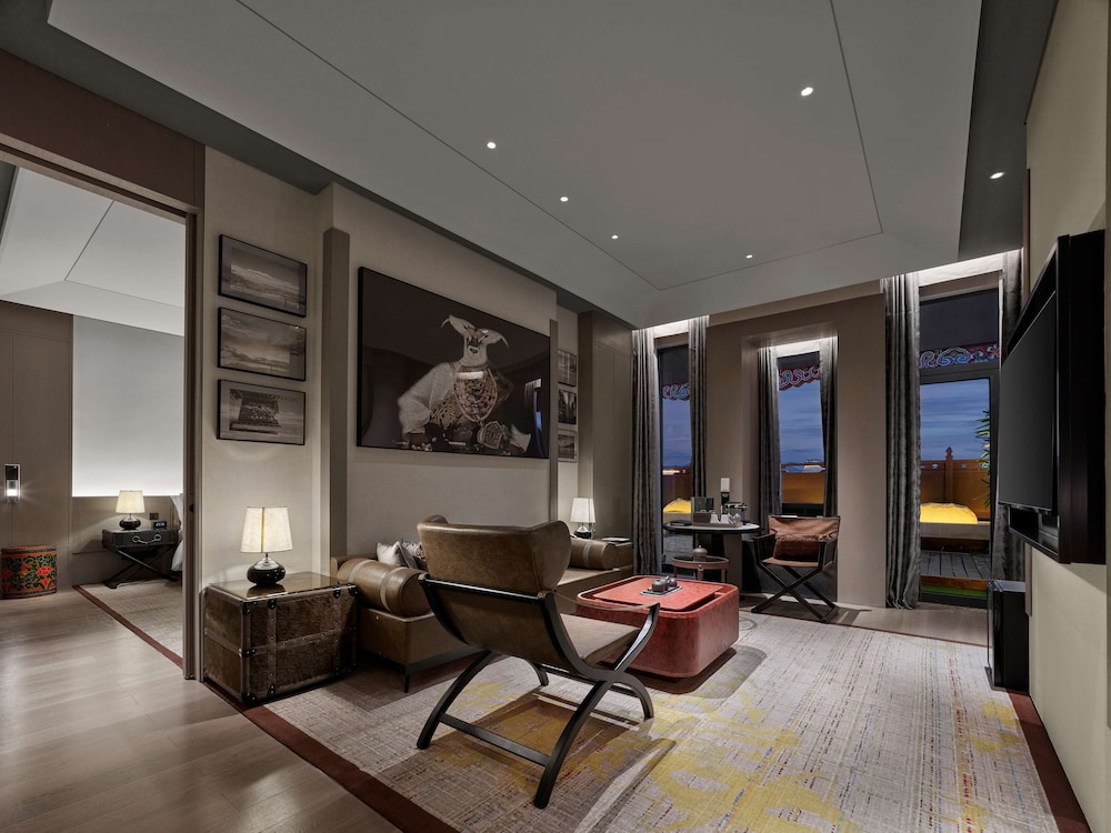 Suite, 1 Bedroom photo 1