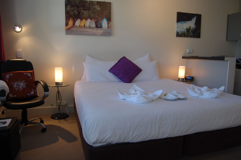 Superior Studio with Spa Bath photo 2