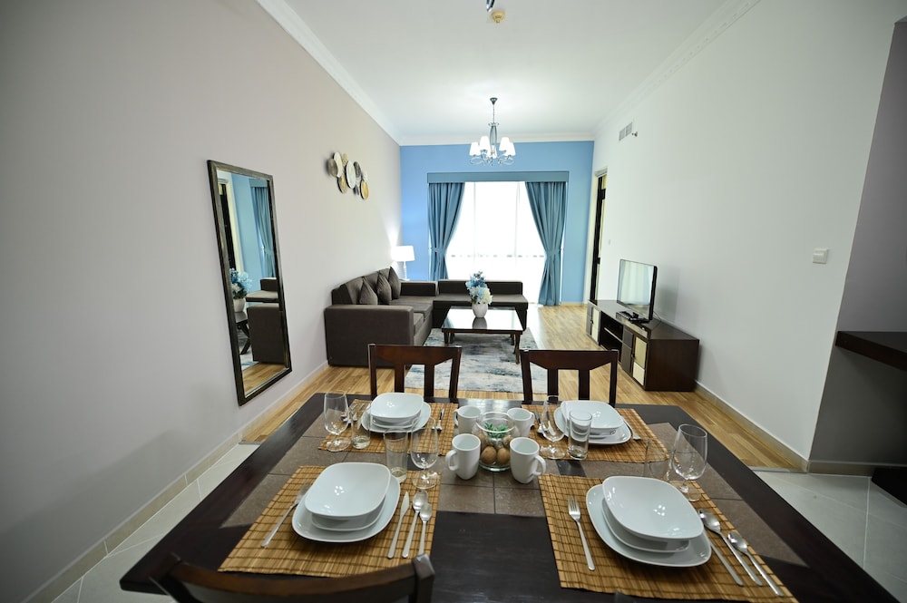 Premium Apartment, 3 Bedrooms photo 2