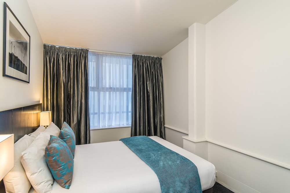 1 Bedroom Twin Apartment - Photo 3