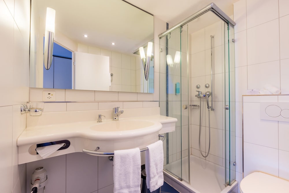Double Room, City View (14m²) photo 3
