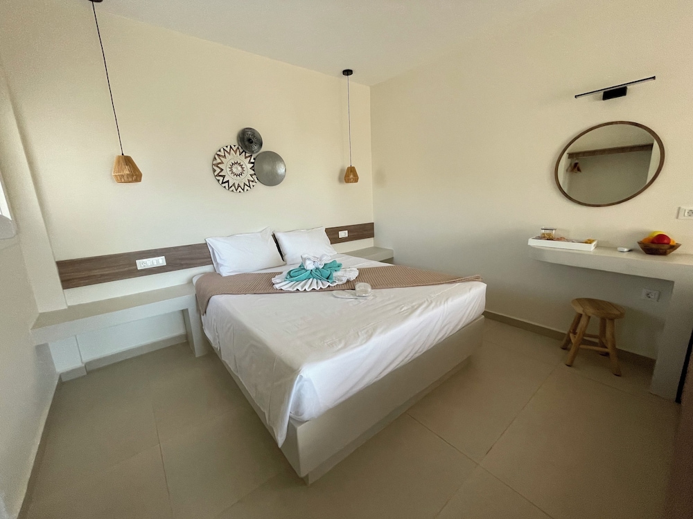 Deluxe Studio, Sea View, Beachfront photo 1