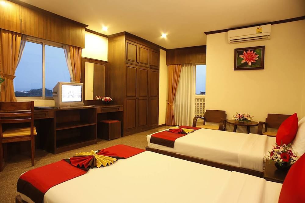 Deluxe Room - Photo 3