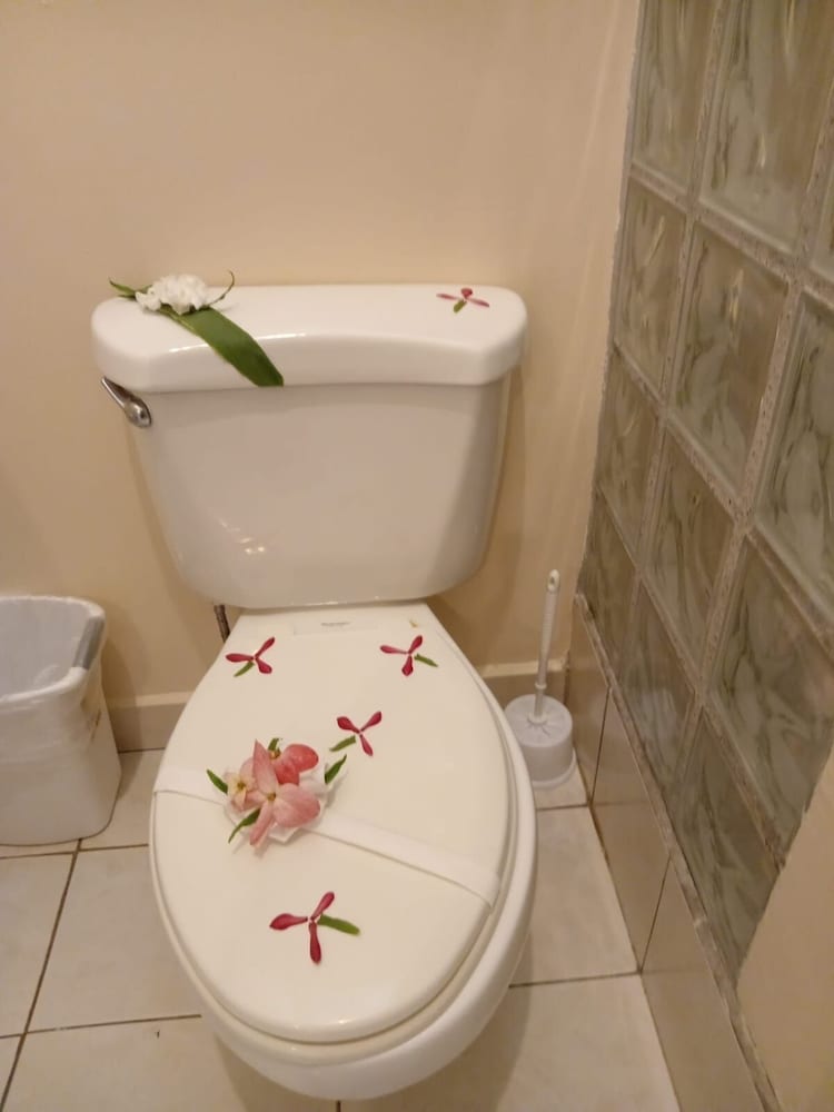 Junior Double Room, 1 Bedroom, Private Bathroom, Poolside photo 3