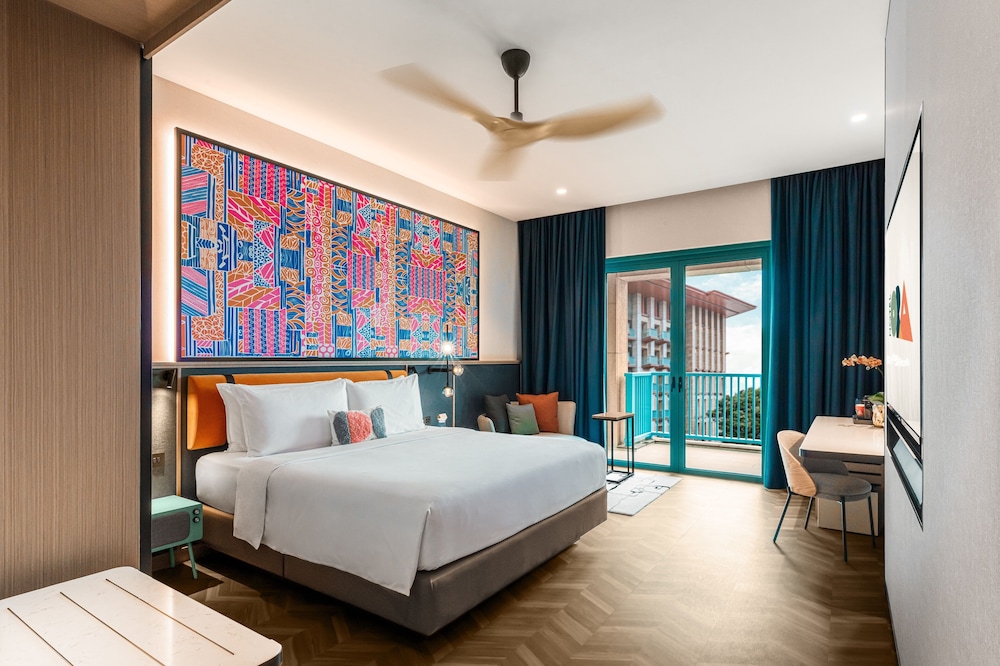 3D2N Multi Attractions - Deluxe Room with comp One Day Tickets for 2 Adults to USS & Waterpark photo 1