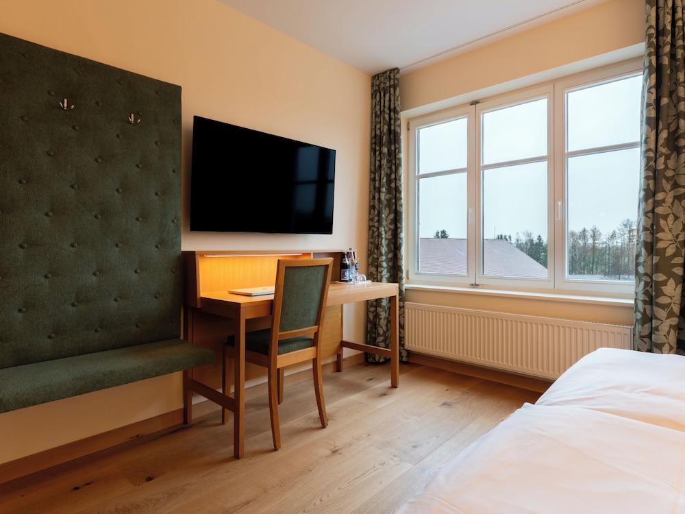 Basic Double Room Single Use, 1 Bedroom, Non Smoking, Pets Not Allowed photo 1