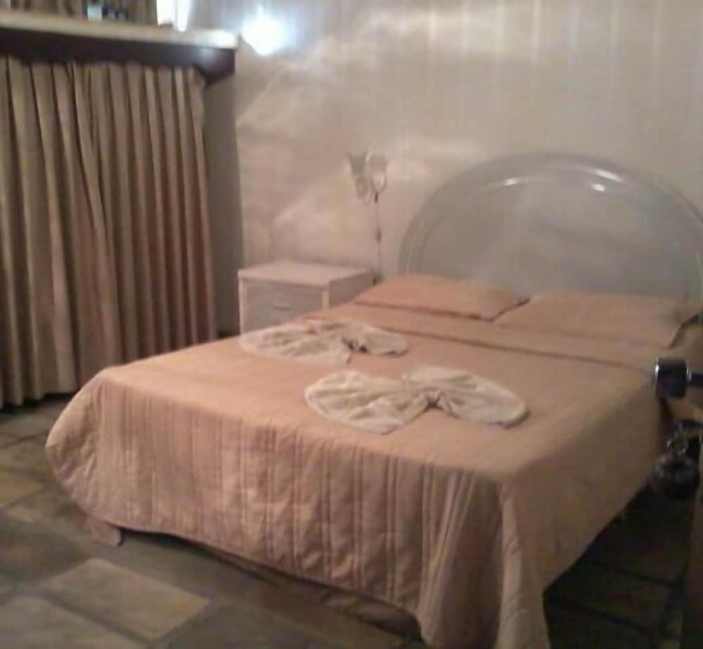 Economy Room, Multiple Bedrooms photo 2