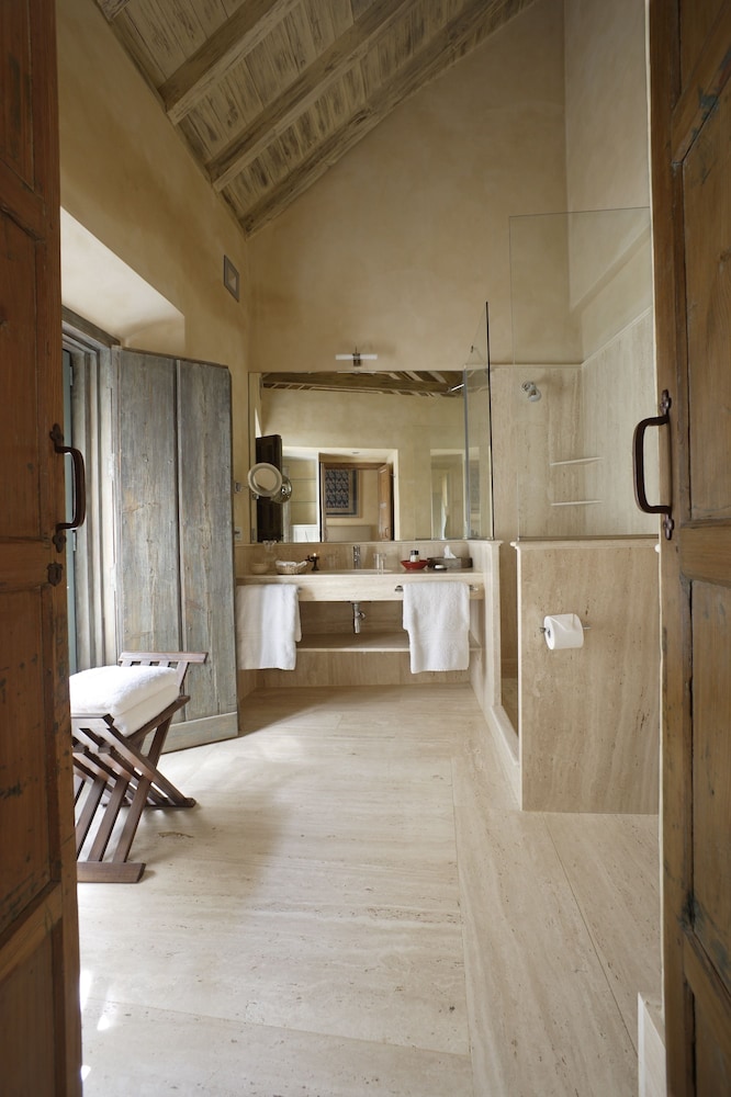 Superior Double Room - Photo 4
