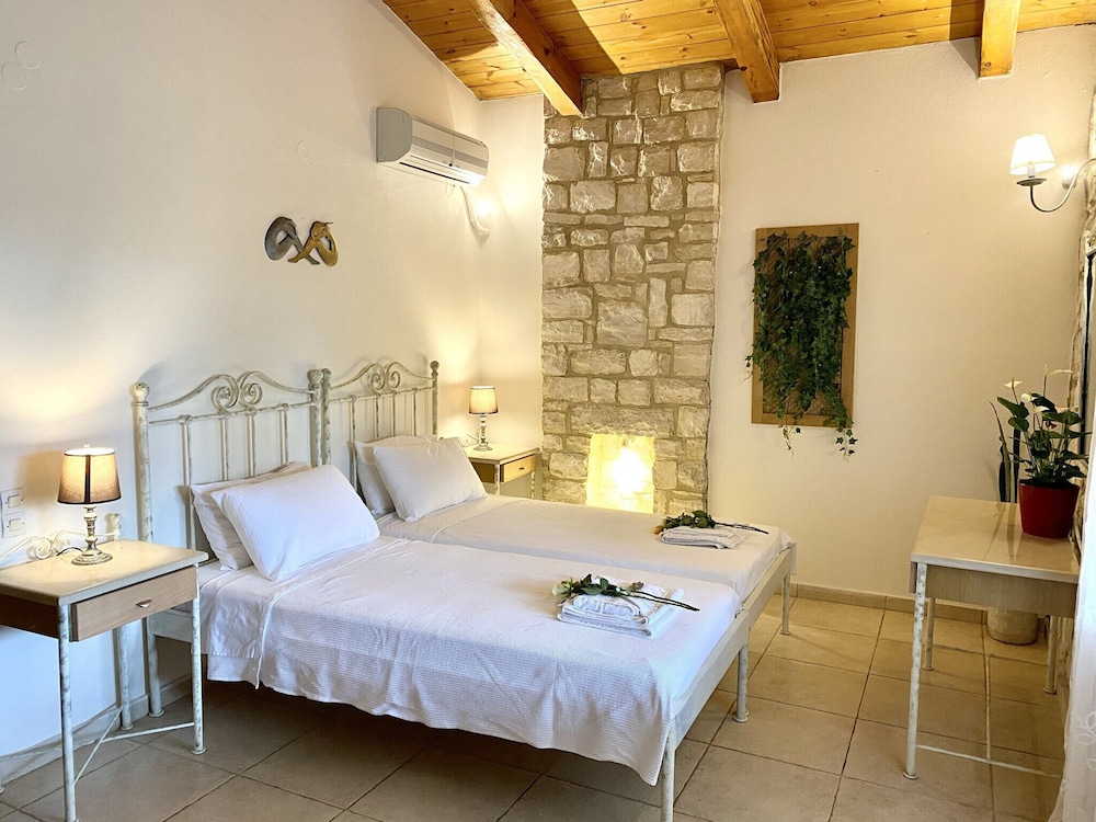 Villa, 3 Bedrooms, Private Pool, Mountain View