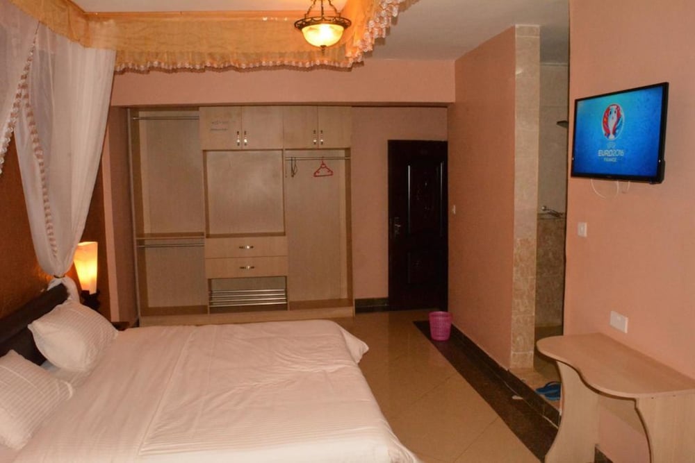 Standard Room photo 3