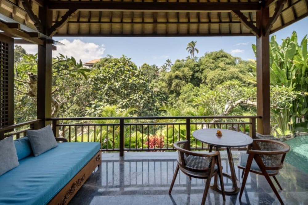 1 Bedroom Villa with Private Pool - Photo 5
