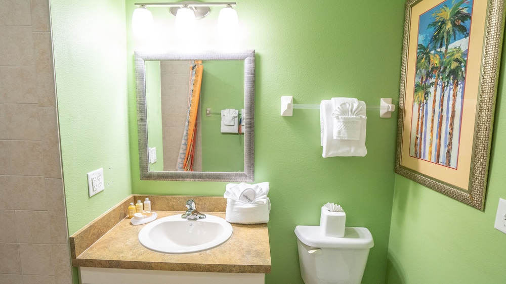 Standard Suite, 2 Bedrooms, Non Smoking, Kitchen - Photo 17