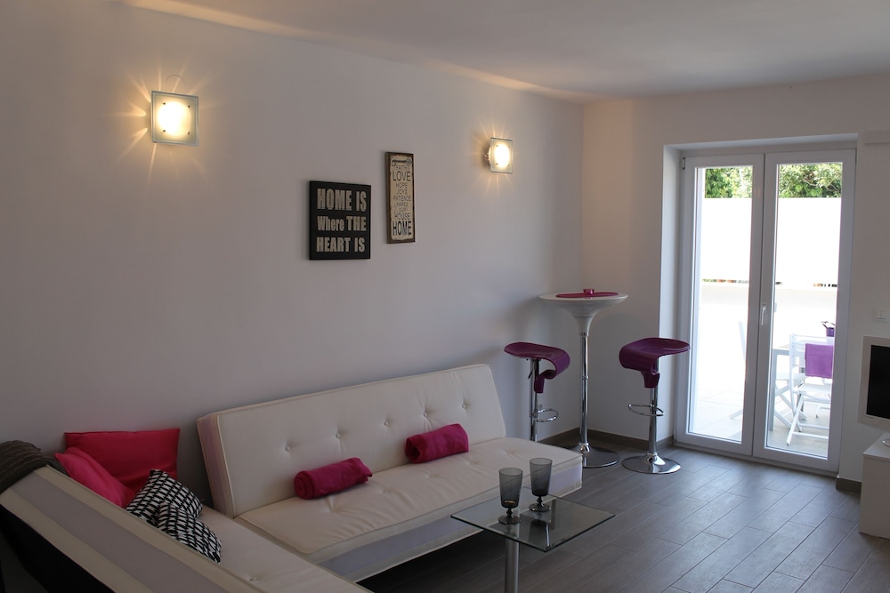 Apartment, 1 Bedroom, Terrace photo 3
