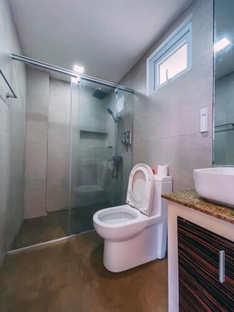 Premium Room - Photo 8