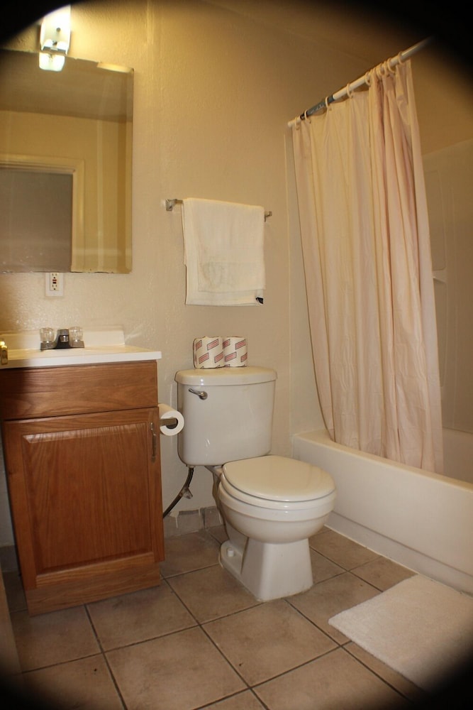 Standard Room, 2 Twin Beds photo 1
