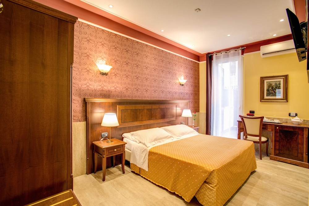 Classic Double or Twin Room photo 1
