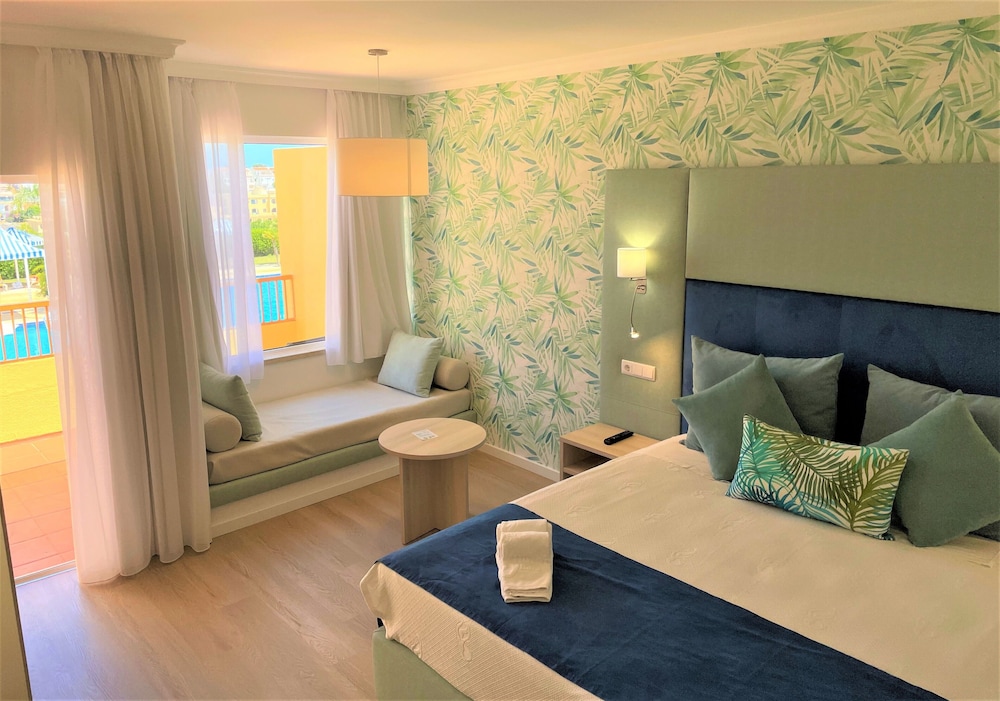 Superior Double Room, Sea View photo 2