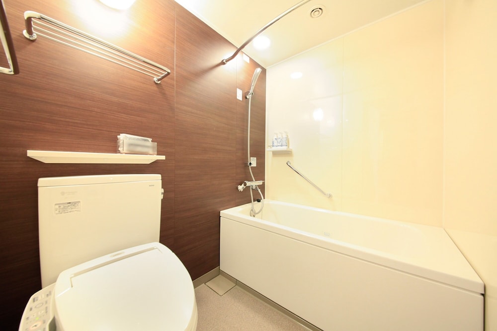 Deluxe Quadruple Room, Non Smoking photo 3