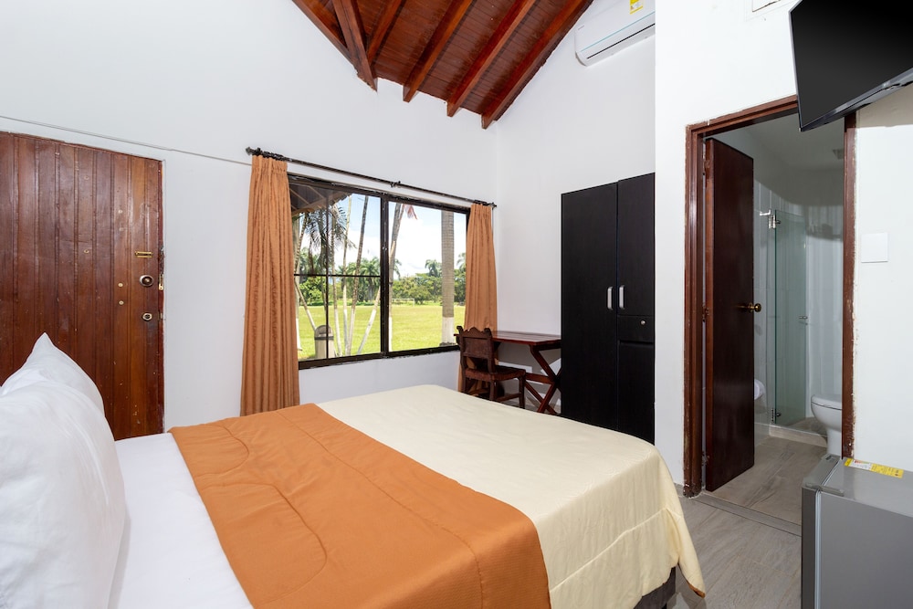Economy Double Room photo 2