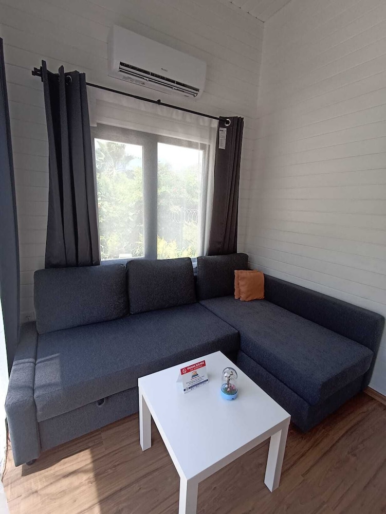 Business Bungalow