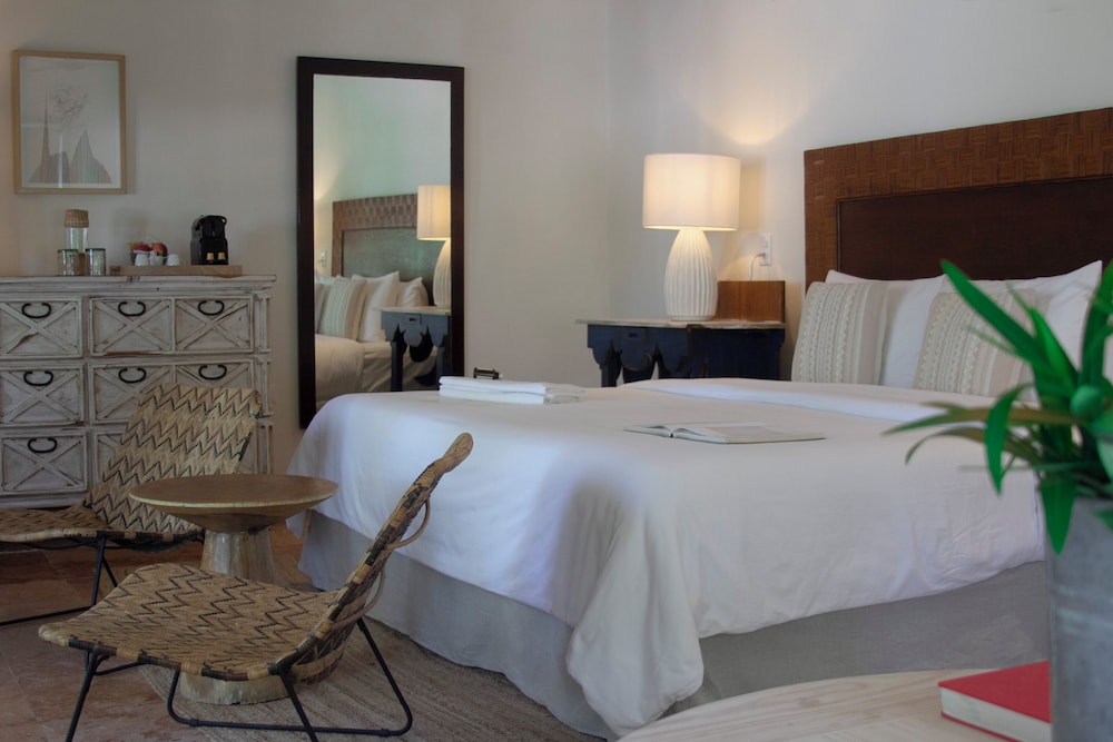 Suite (Ocean) - Photo 3