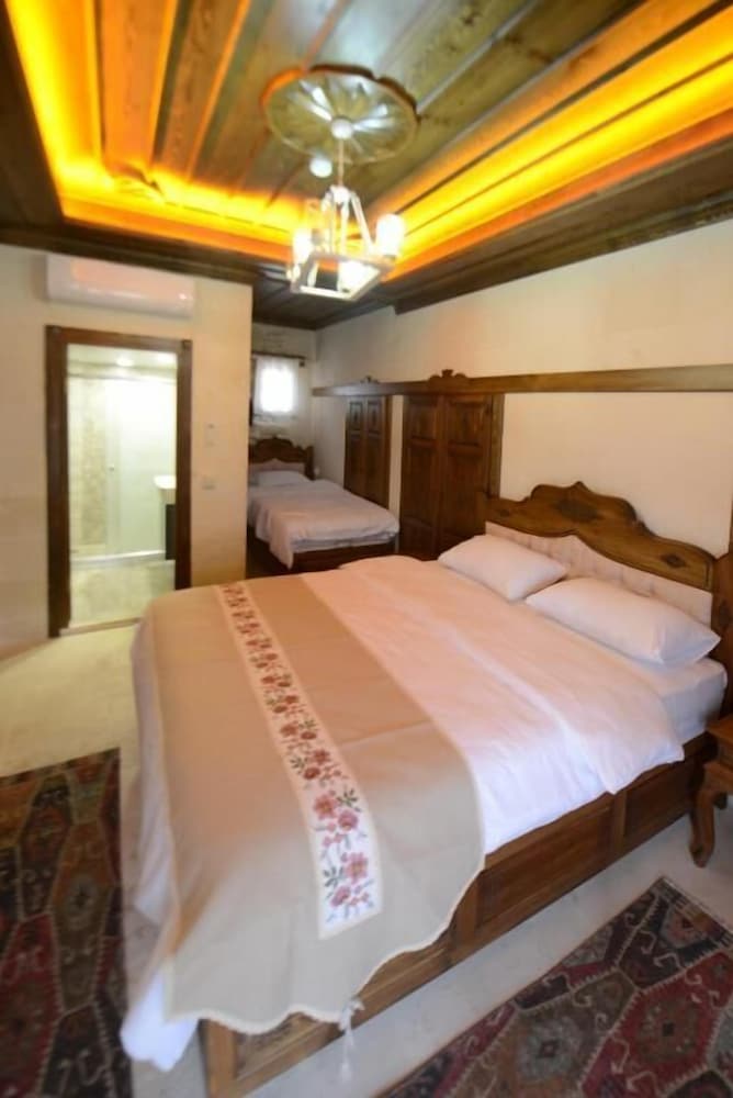 Comfort Triple Room photo 3