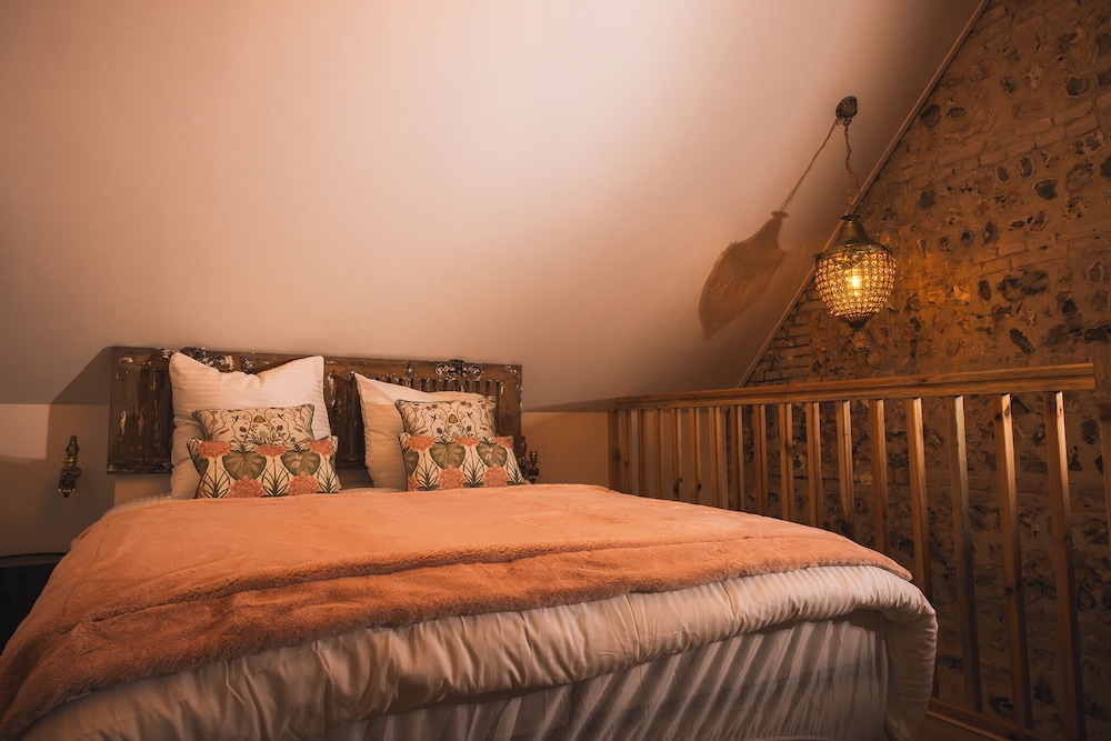 Romantic Suite, Garden View photo 3