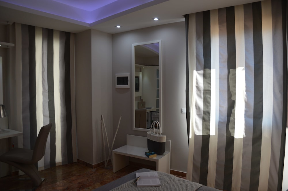B&B Vanity, Bild 12