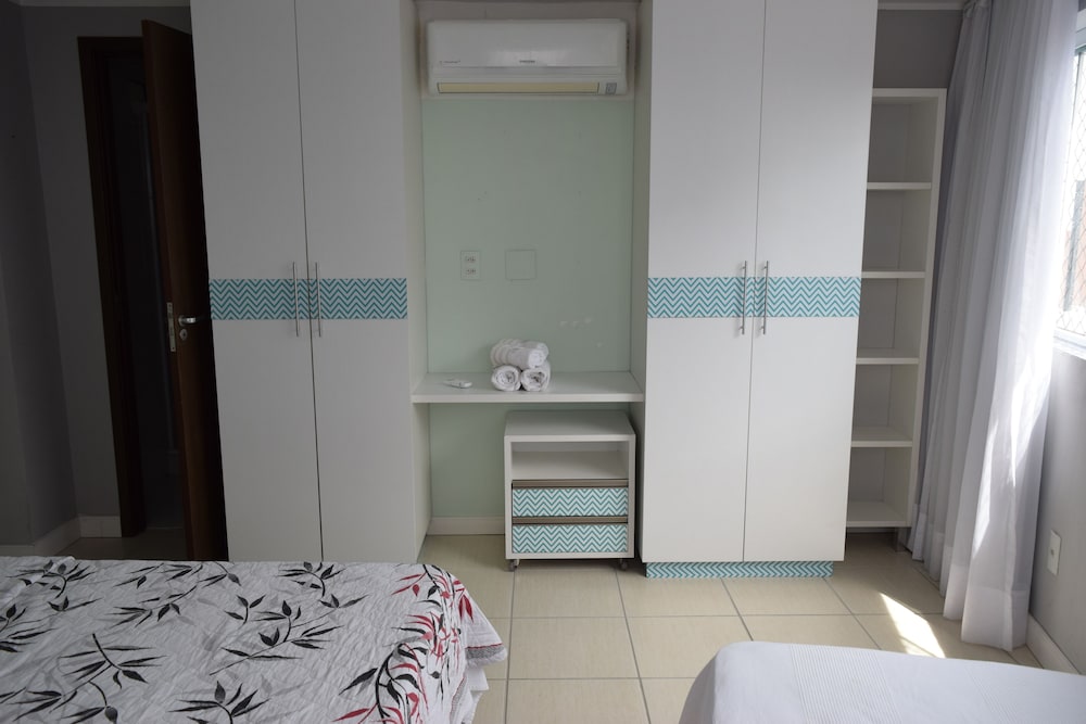 Grand Apartment, 3 Bedrooms, Sea View photo 2