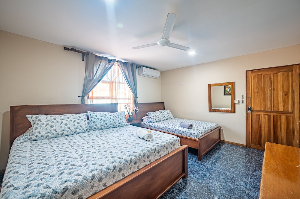 Standard Room, Multiple Beds